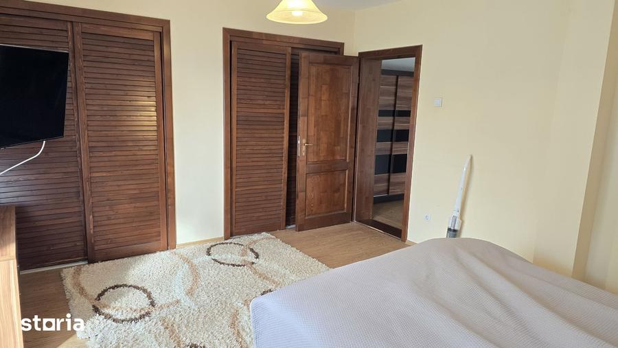 Casă cu 5 camere cu Teren 559 Mp în Viile Noi