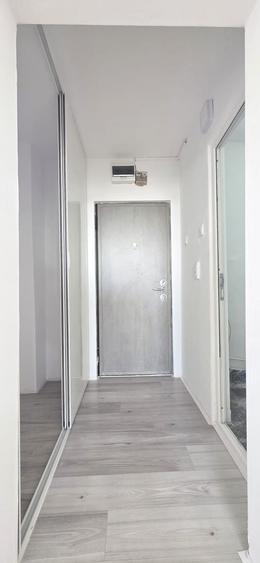 Garsonieră decomandată în Far