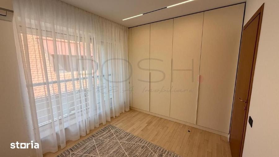 Apartament cu 3 camere în Aviatorilor