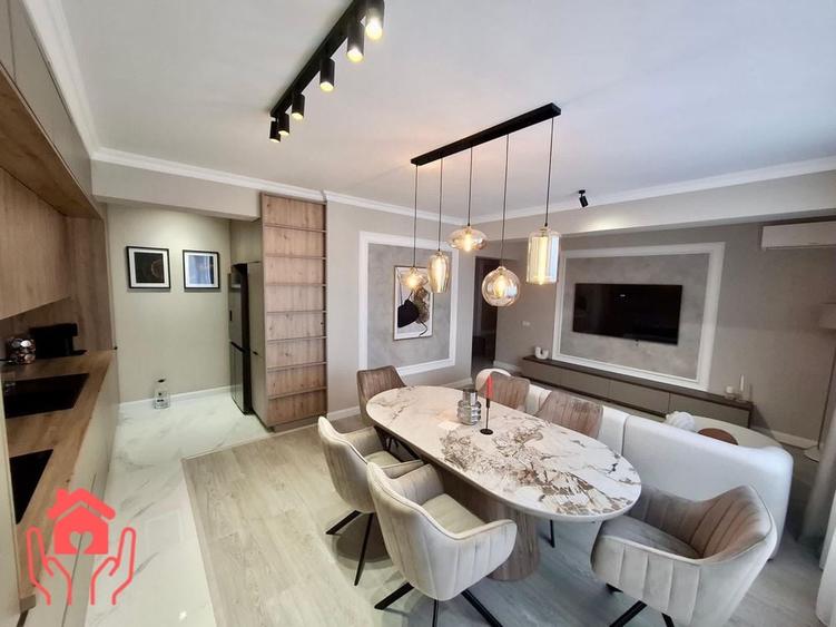 Apartament cu 3 camere decomandat, mobilat în Băneasa