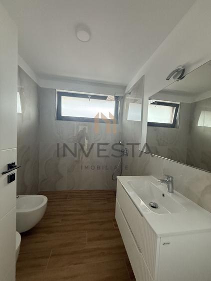 Casă individuală cu 6 camere cu Canalizare în Gheorgheni