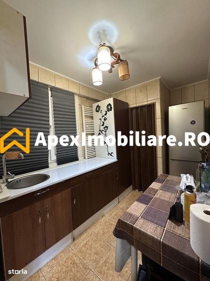 Apartament cu 2 camere semidecomandat în Eroii Revoluției
