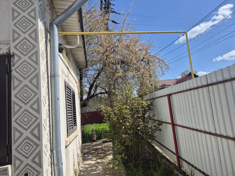 Casă cu 4 camere cu Teren 377 Mp în Central