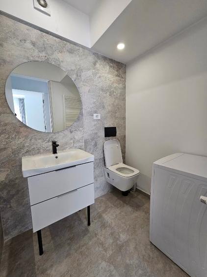 Apartament cu 3 camere decomandat în Tineretului