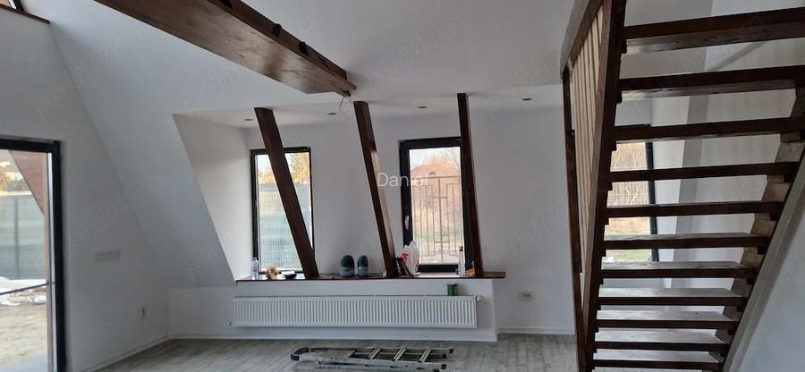 Casă cu Teren 375 Mp în 1 Decembrie