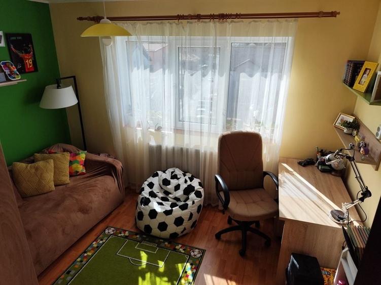 Apartament cu 3 camere în Florești