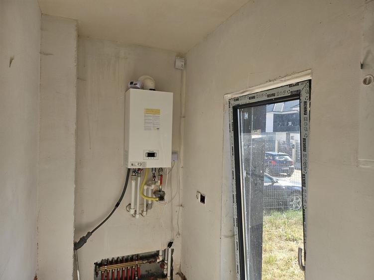 Casă cu 3 camere în Central