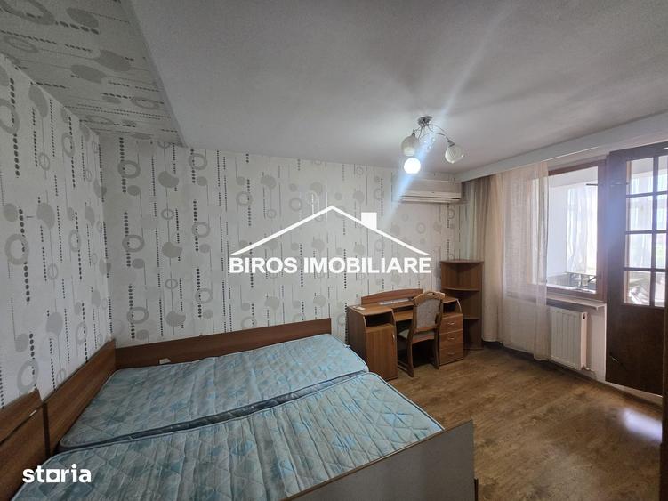 Apartament cu 4 camere în Central