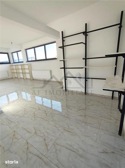Spațiu comercial, de 240 mp, în Ciurea