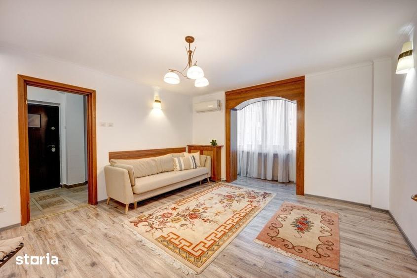 Apartament cu 2 camere semidecomandat în Centrul Civic