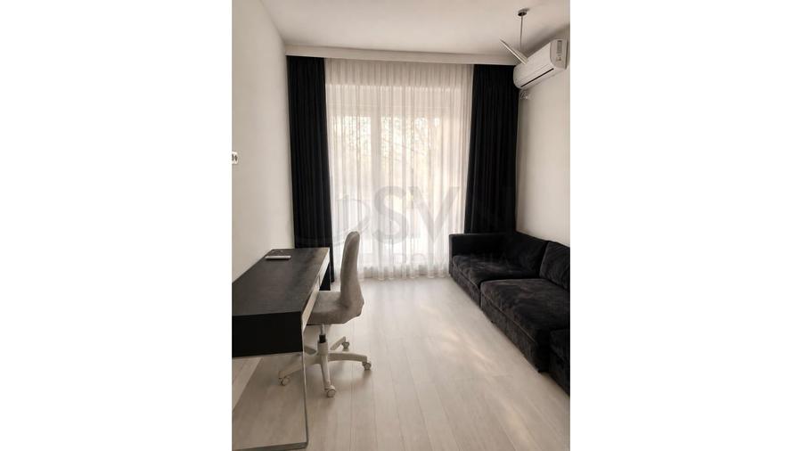 Apartament cu 5 camere decomandat, mobilat în Herăstrău