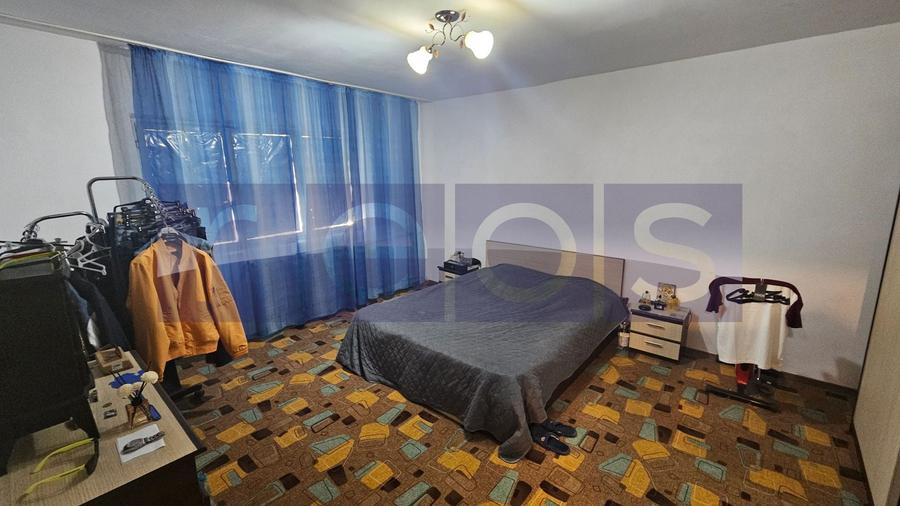 Apartament cu 4 camere decomandat în Sebastian