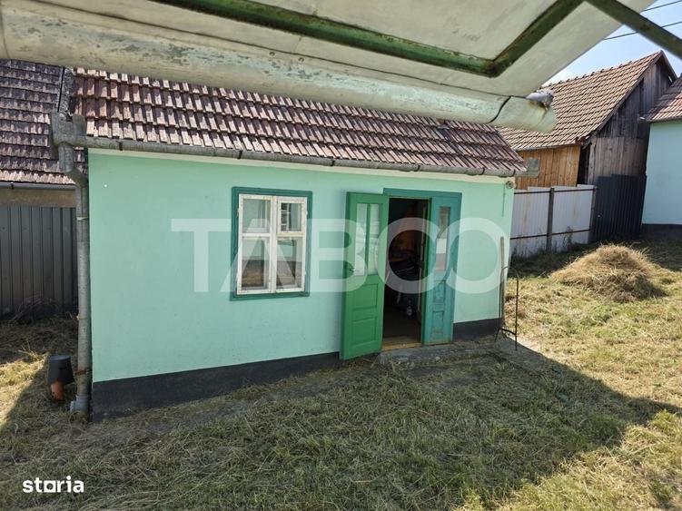 Casă cu 3 camere cu Teren 1800 Mp în Păuca