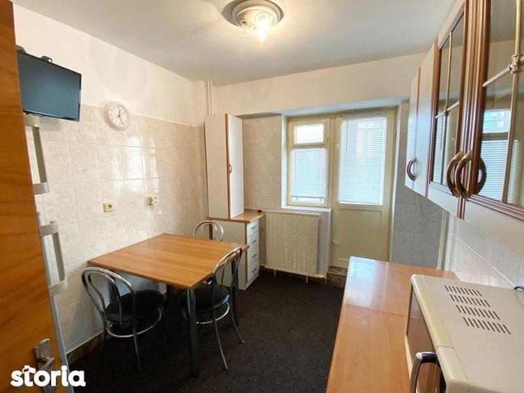 Apartament cu 3 camere decomandat în Nerva Traian