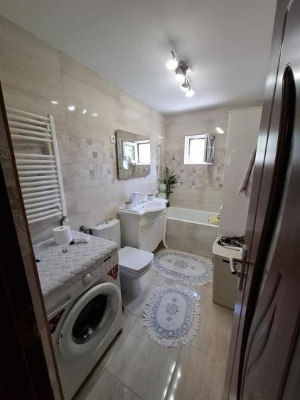 Apartament cu 2 camere semidecomandat, mobilat în Soarelui