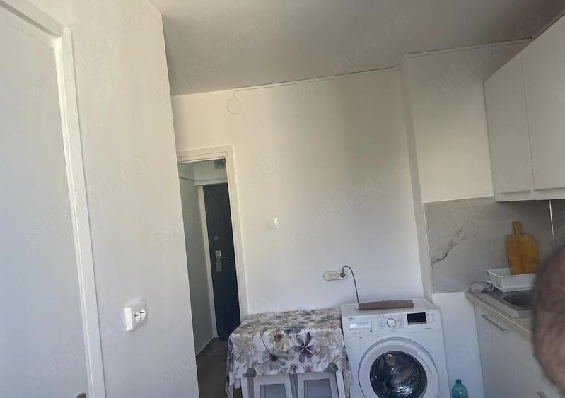 Apartament cu 2 camere, mobilat în Păcii