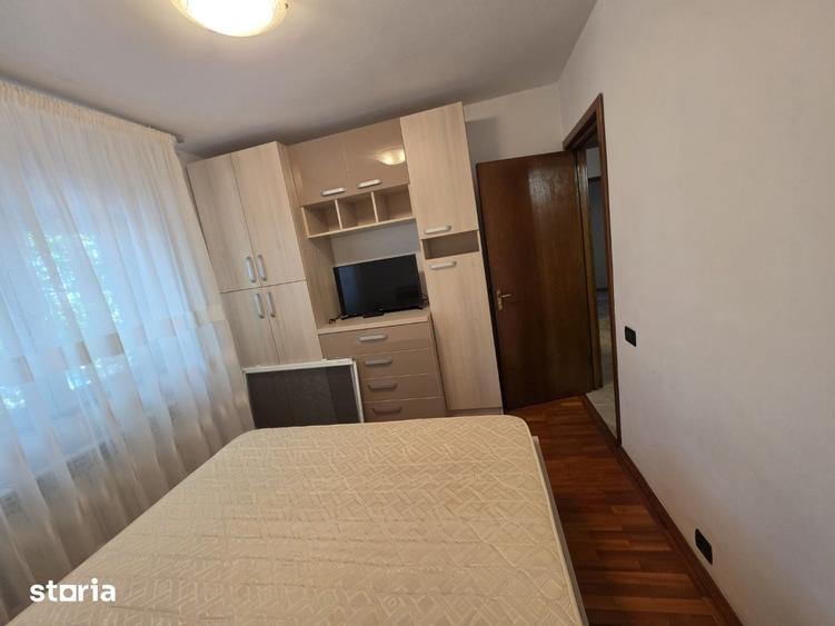 Apartament cu 4 camere decomandat în Colentina