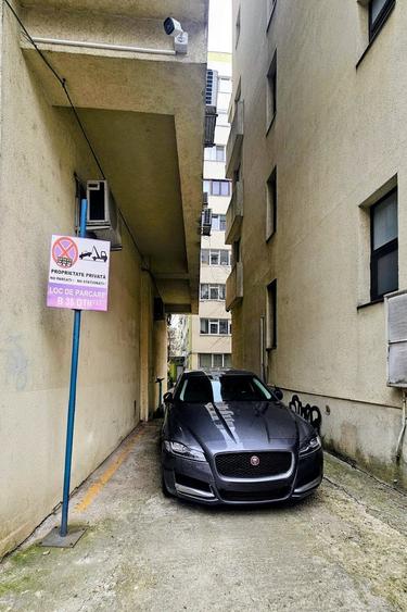 Penthouse cu 3 camere semidecomandat, mobilat în Vatra Luminoasă