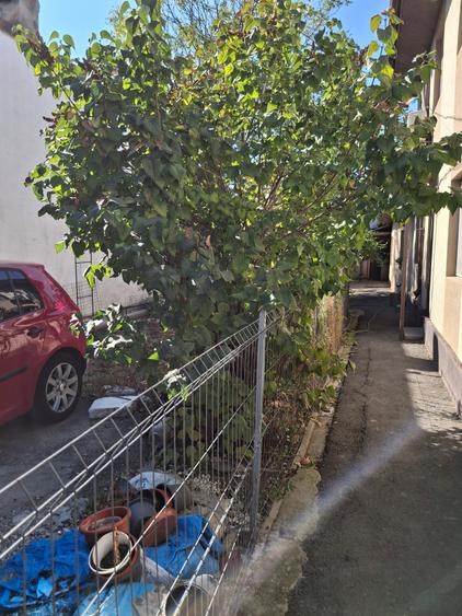 Casă cu 6 camere cu Canalizare în Brâncoveanu
