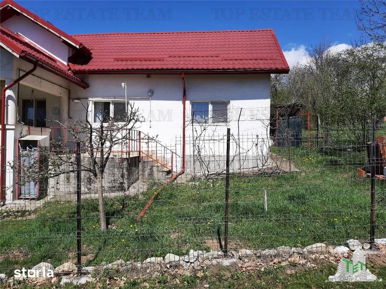 Casă cu 6 camere cu Teren 402 Mp în Tomșani