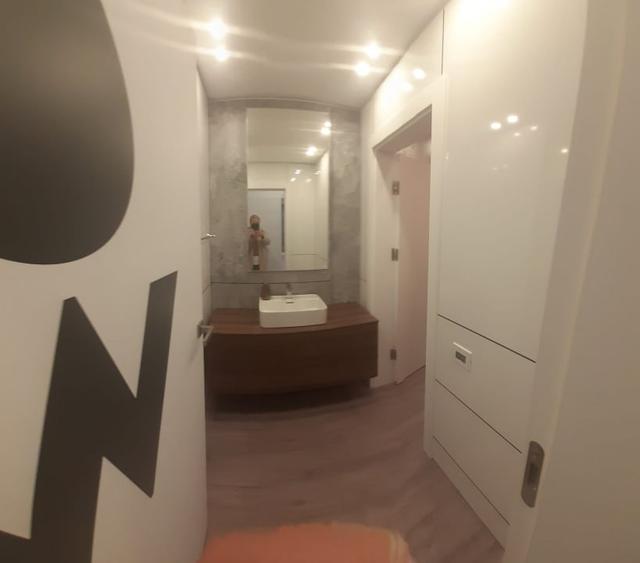 Spațiu comercial, de 200 mp, în Central