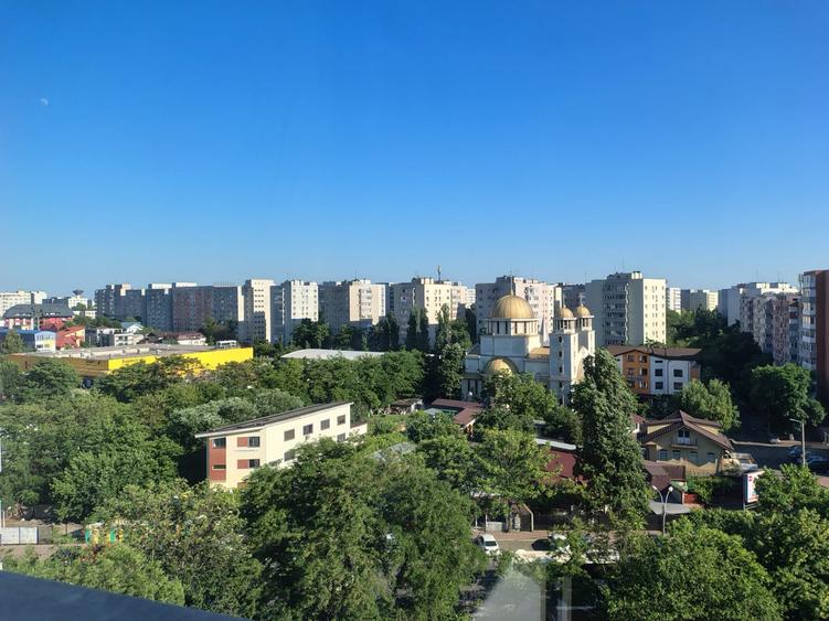 Apartament cu 2 camere circular, mobilat în Titan