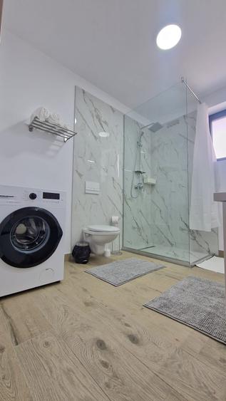 Apartament cu 2 camere decomandat, mobilat în 1 Decembrie