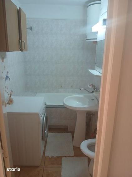 Apartament cu 2 camere decomandat în Girocului