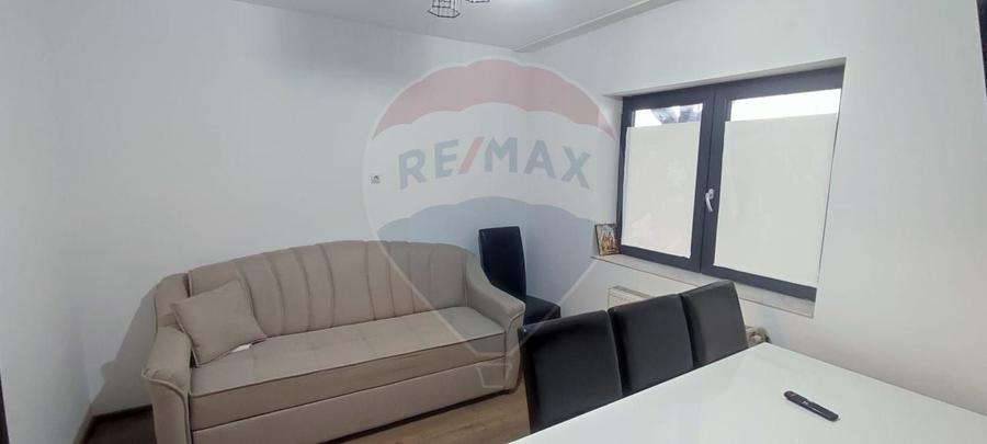 Casă individuală cu 7 camere cu Teren 792 Mp în Orașul Vechi