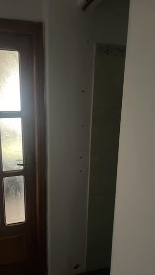 Apartament decomandat în Contactoare