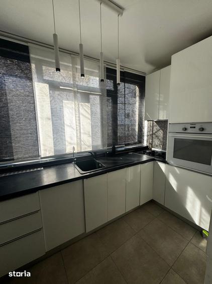Apartament cu 3 camere în Mărășești
