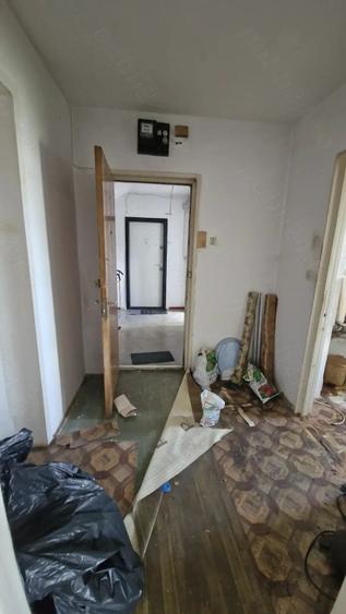 Apartament cu 2 camere decomandat în Dristor