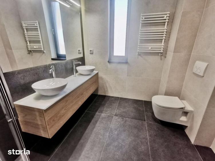 Apartament cu 4 camere în Central