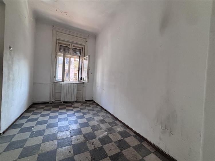 Apartament cu 2 camere nedecomandat în Ultracentral