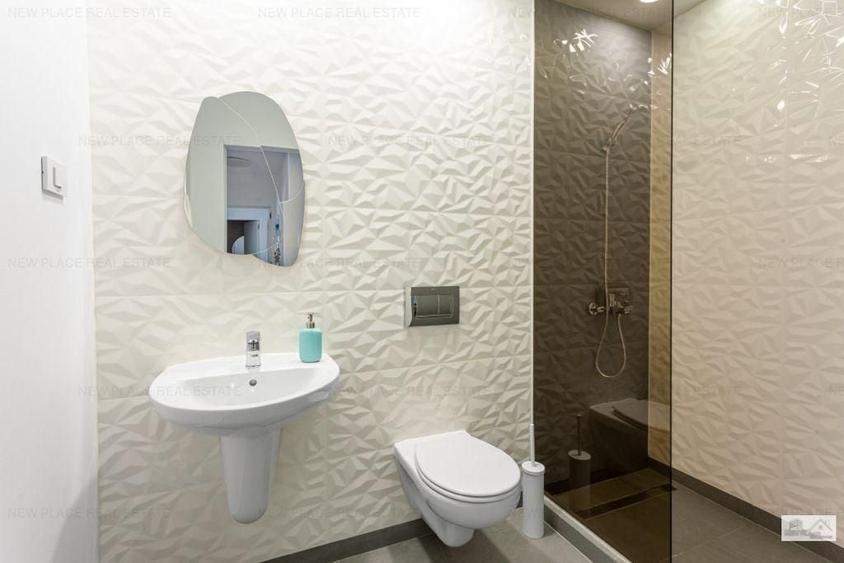 Apartament cu 3 camere decomandat în Pipera