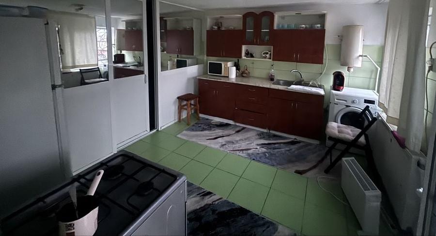 Casă cu 4 camere în Rasova