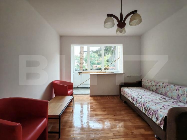Apartament cu 2 camere semidecomandat, mobilat în Central