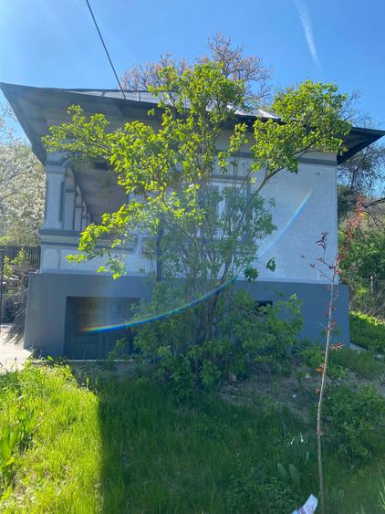 Casă cu 2 camere în Bunești (Cotmeana)