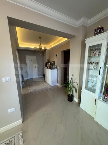 Apartament cu 3 camere decomandat, mobilat în Burdujeni