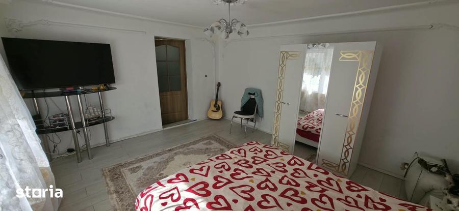Casă cu 5 camere cu Teren 1219 Mp în Baciu