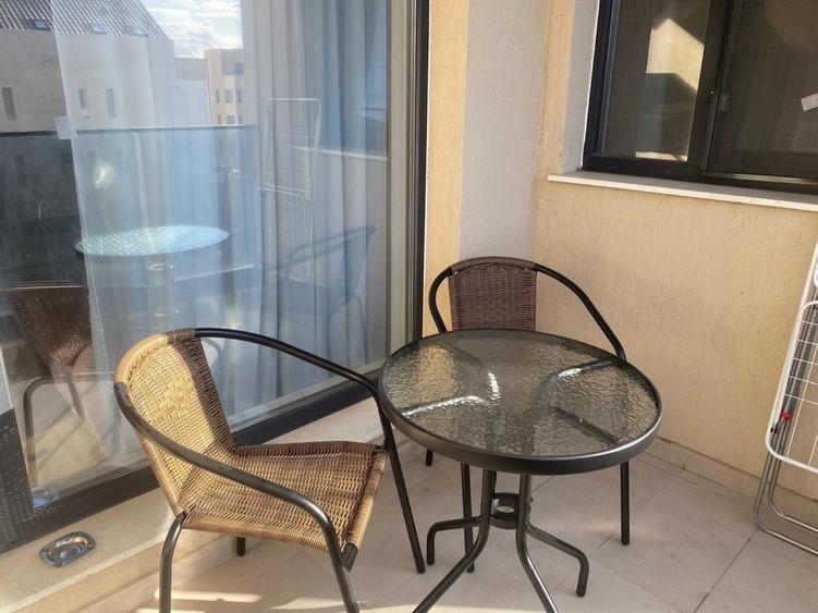 Apartament cu 2 camere decomandat în Palazu Mare