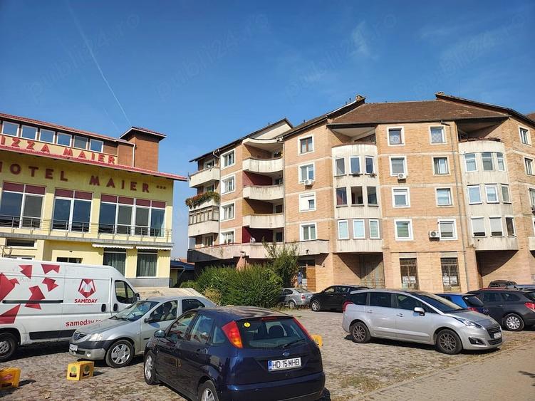Spațiu comercial, de 331 mp, în Central