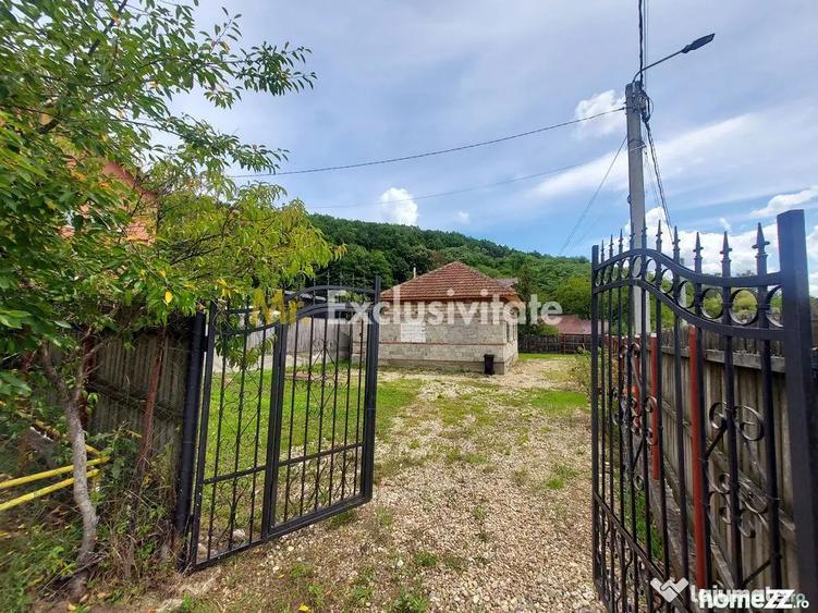Casă cu 4 camere cu Teren 405 Mp în Bascov