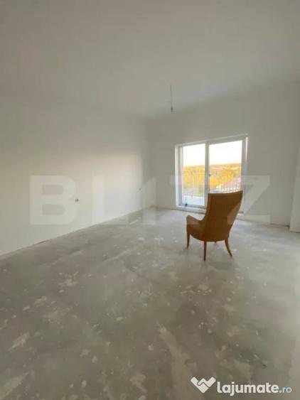 Apartament cu 2 camere decomandat în Botizului