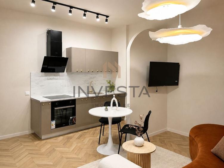 Apartament cu 2 camere semidecomandat, mobilat în Semicentral