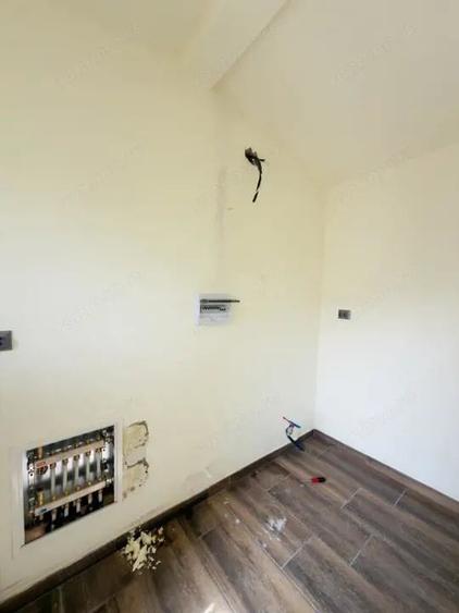 Casă cu 3 camere cu Teren 350 Mp în Beregsău Mare