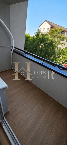 Apartament cu 4 camere decomandat în Șagului