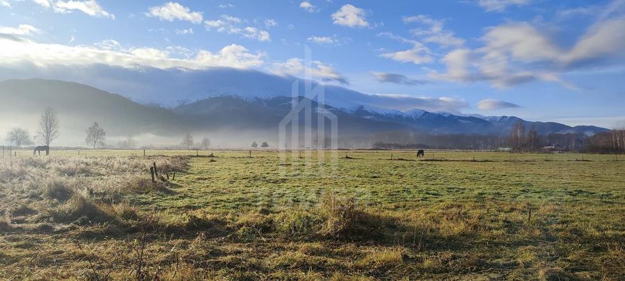 Teren agricol intravilan de 900 mp, în Porumbacu de Jos