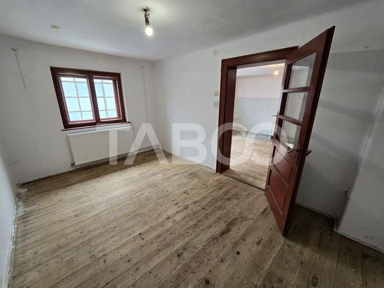 Duplex cu 5 camere cu Canalizare în Terezian