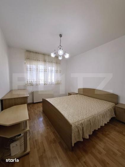 Apartament cu 3 camere decomandat în Astra